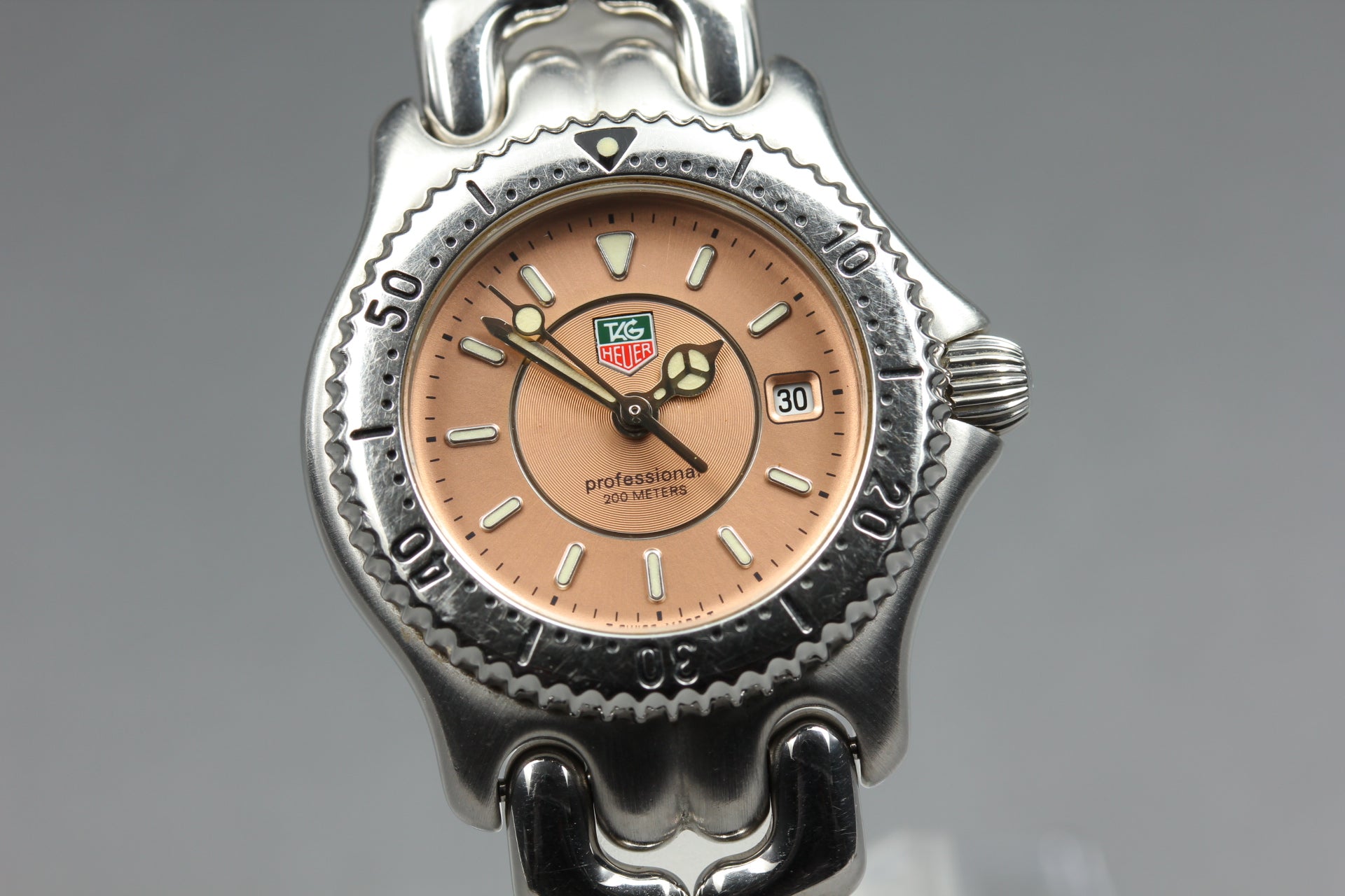 Vintage TAG HEUER SEL WG131D Quartz Pink Dial Women's Watch 28mm JAPAN Box