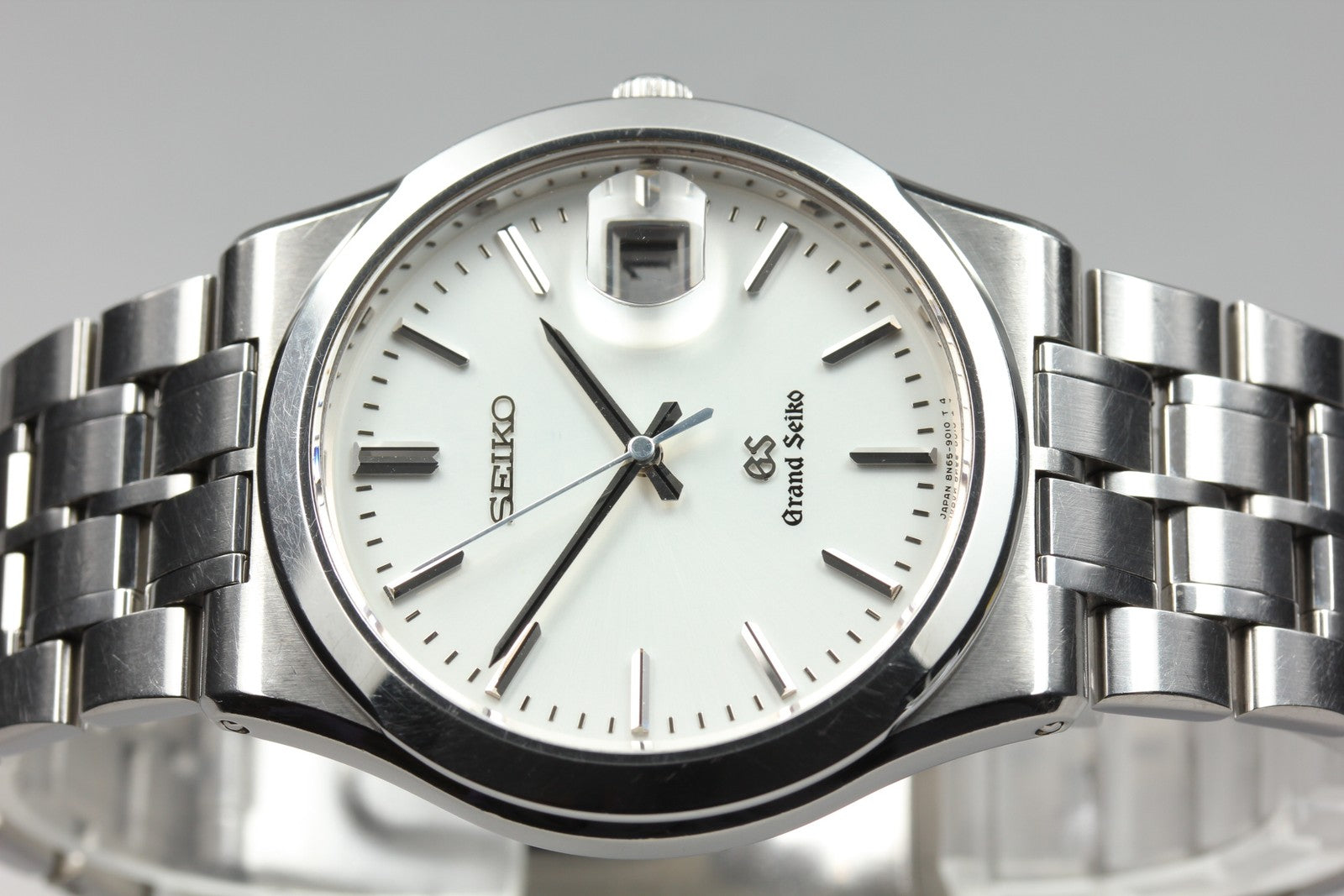 GRAND SEIKO 8N65-9010 GS 36mm Silver White Dial Date Quartz Men's Watch Vintage