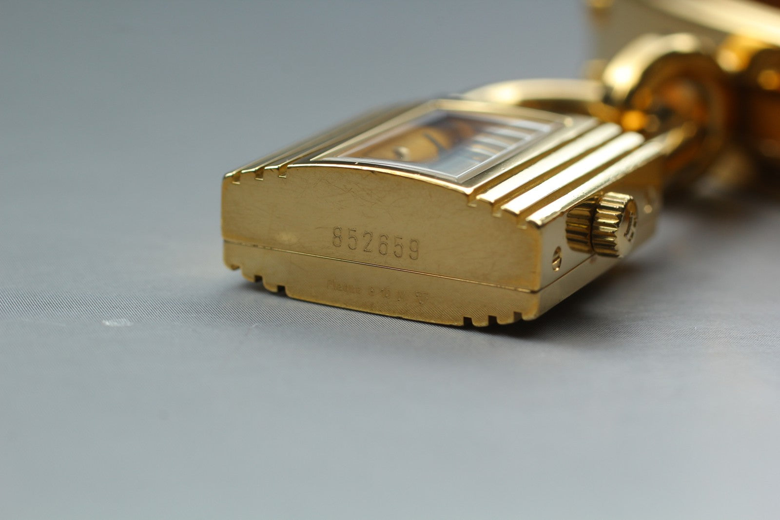 7639121