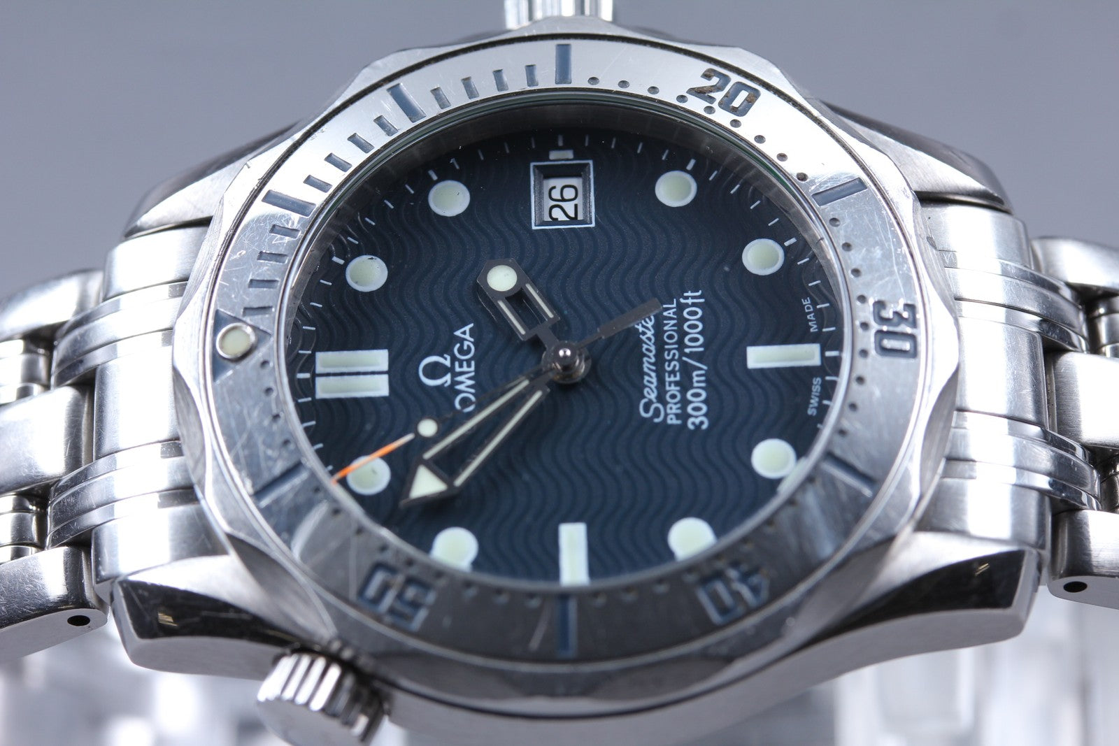 Vintage OMEGA Seamaster 300M 2562.80 Black Quartz Men's Watch 36mm JAPAN
