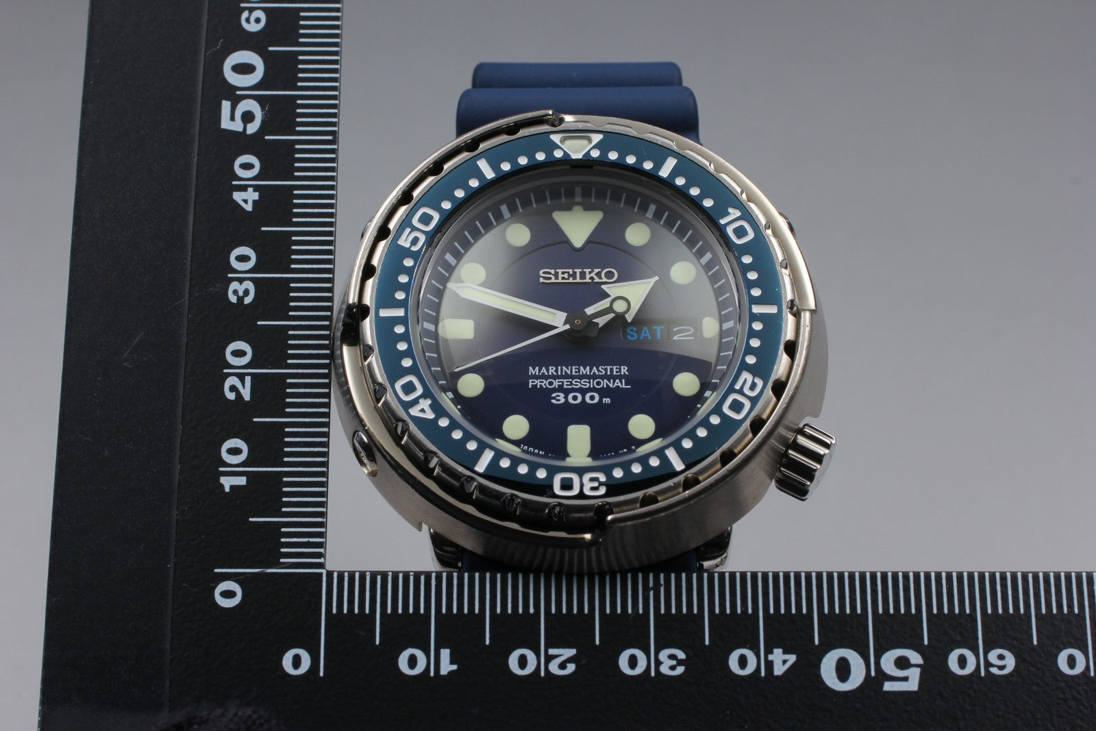 7981900