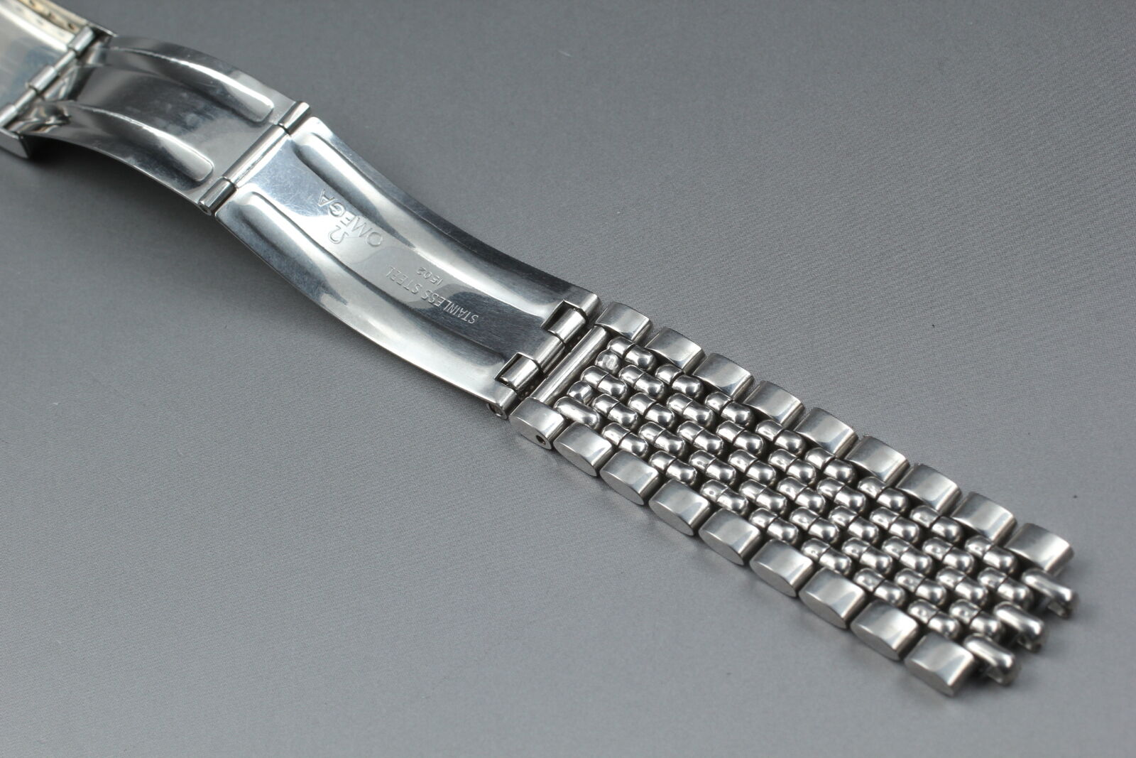 Vintage Exc+5 Omega 1502 18mm End Link 17 Beads of Rice Bracelet Stainless Steel