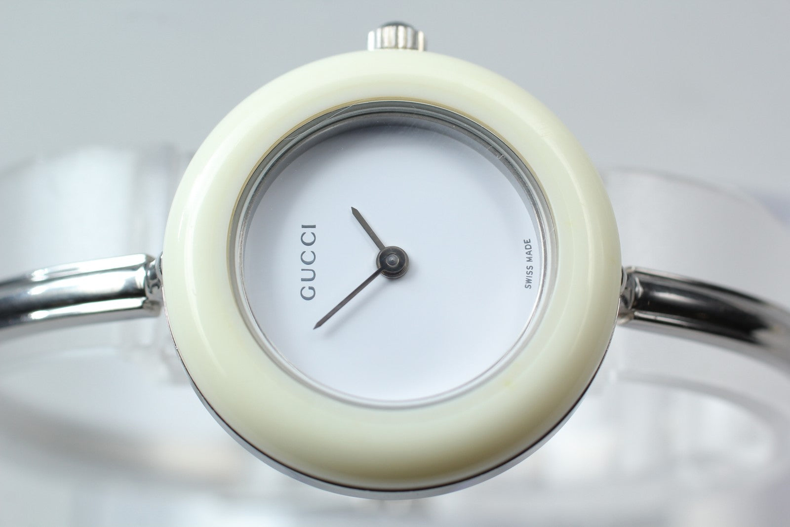 Vintage Gucci Change Bezel 11/12.2L White Bezel Silver Women's Quartz Watch