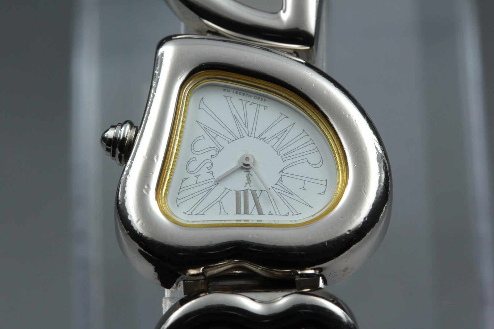 Yves Saint Laurent Heart Silver 4520-H15556 24mm Women's Watch Quartz Vintage