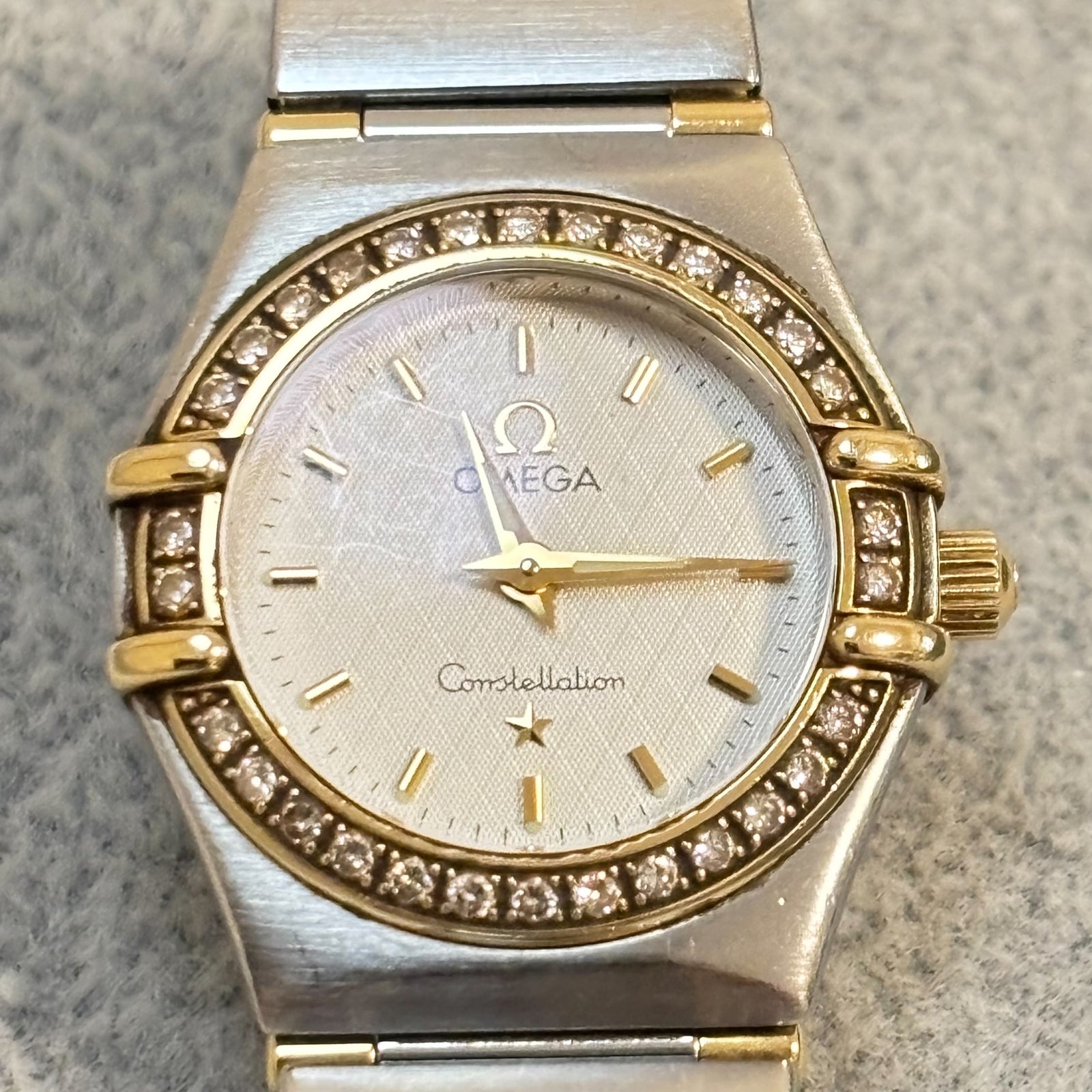 6973352