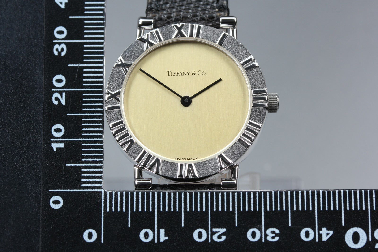 Tiffany & Co Atlas M0640 31mm Roman Silver Black Leather Unisex Quartz Watch