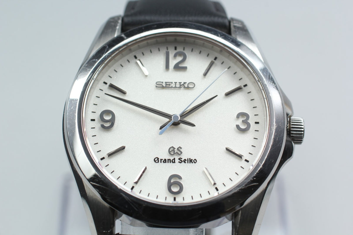 GRAND SEIKO 8J55-0010 SBGF009 GS 35mm White Black Quartz Men's Watch JAPAN