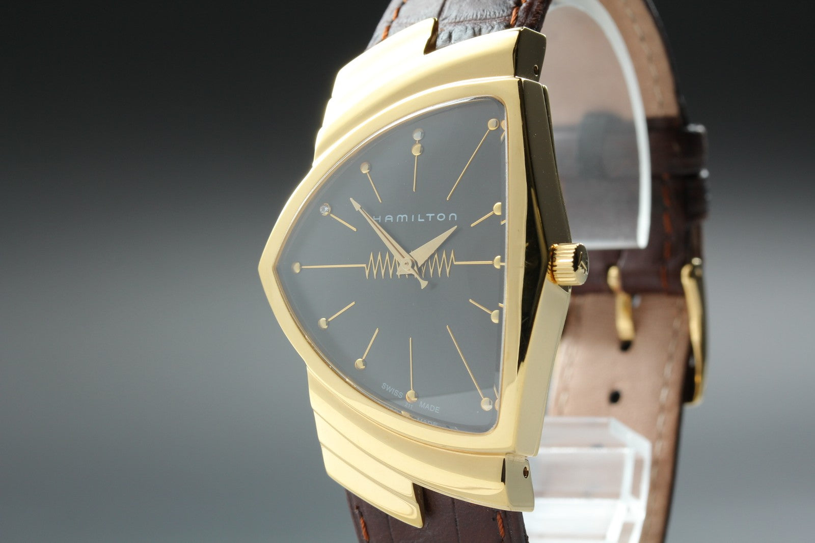 Rare Hamilton Ventura H244410 50th Anniversary Limited 1000 Quartz Watch 32mm JP