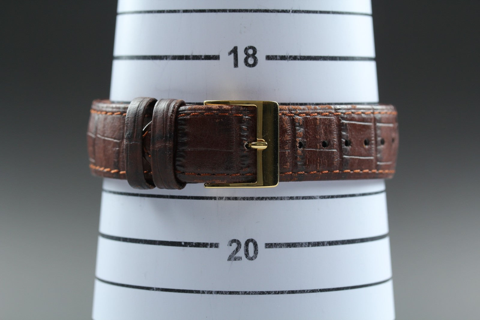 Rare Hamilton Ventura H244410 50th Anniversary Limited 1000 Quartz Watch 32mm JP