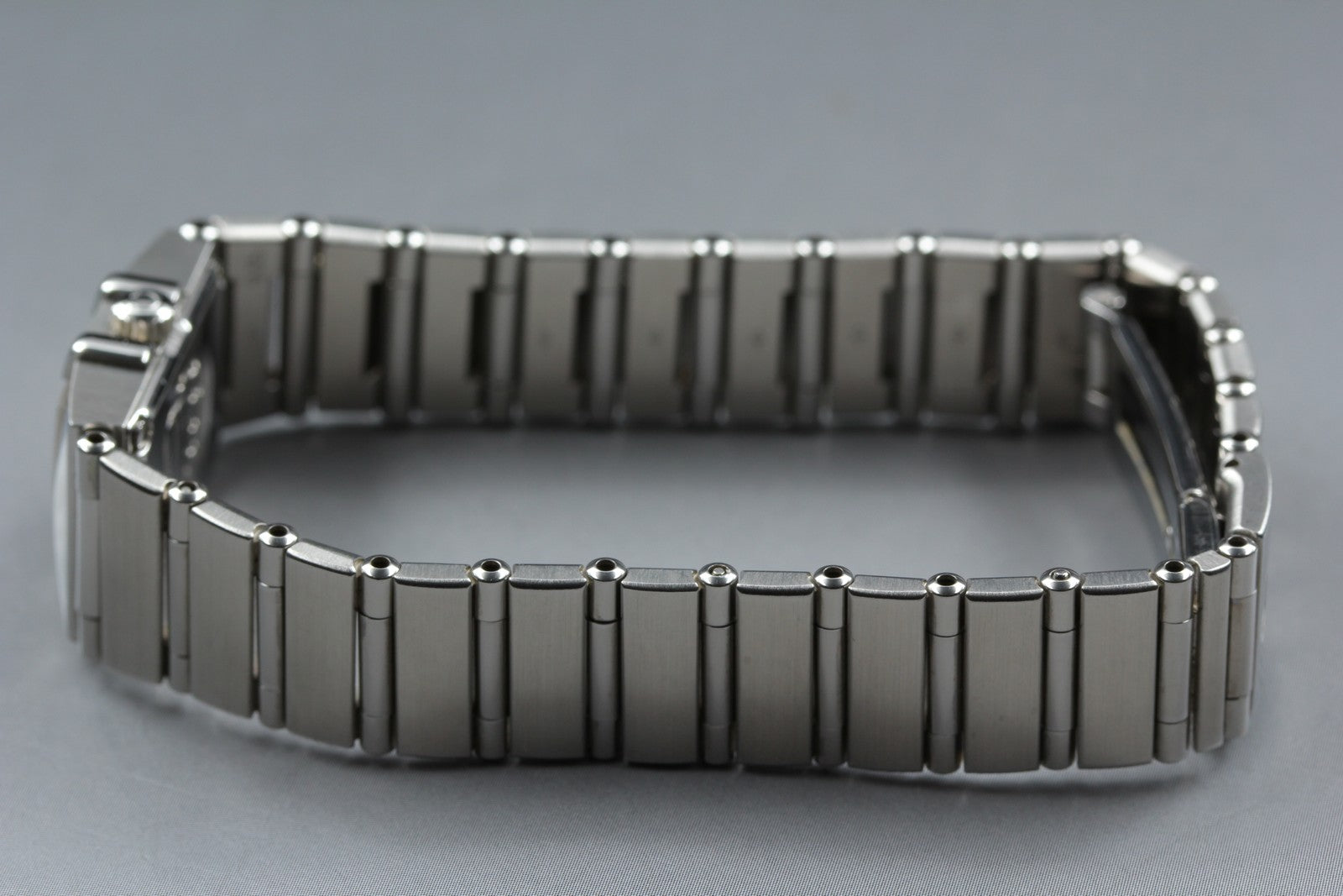 OMEGA Constellation Carre Quadra 1535.73 Cal.1376 Pink 15mm Qz Womens Watch Box
