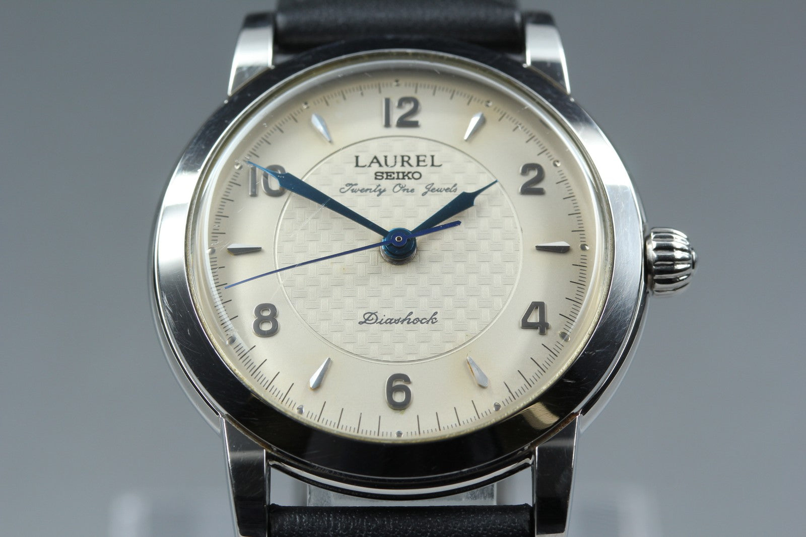SEIKO Laurel 4S24-0060 LJAL602 Hand Winding Silver 34mm Mens Watch Vintage JAPAN