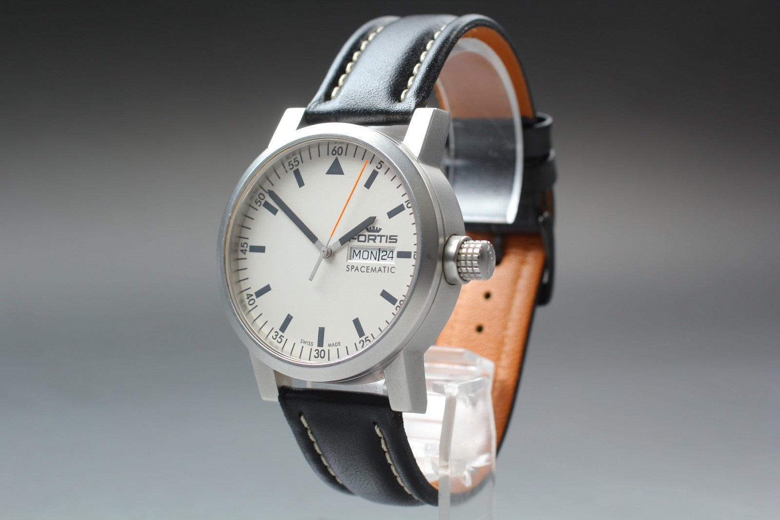 FORTIS Spacematic 623.22.158.1 Automatic Day/Date Men's Watch 40mm JAPAN Box