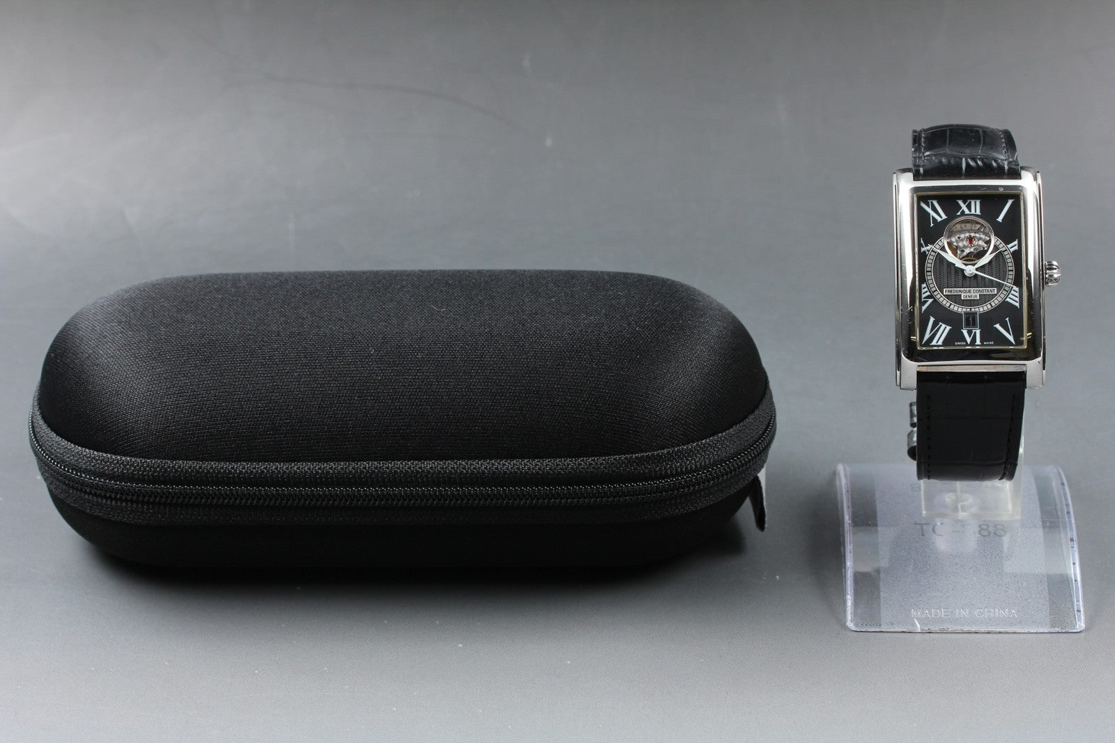 Frederique Constant Heartbeat FC-303/310/315X4C4/5/6 Black 30mm AT Men's Watch