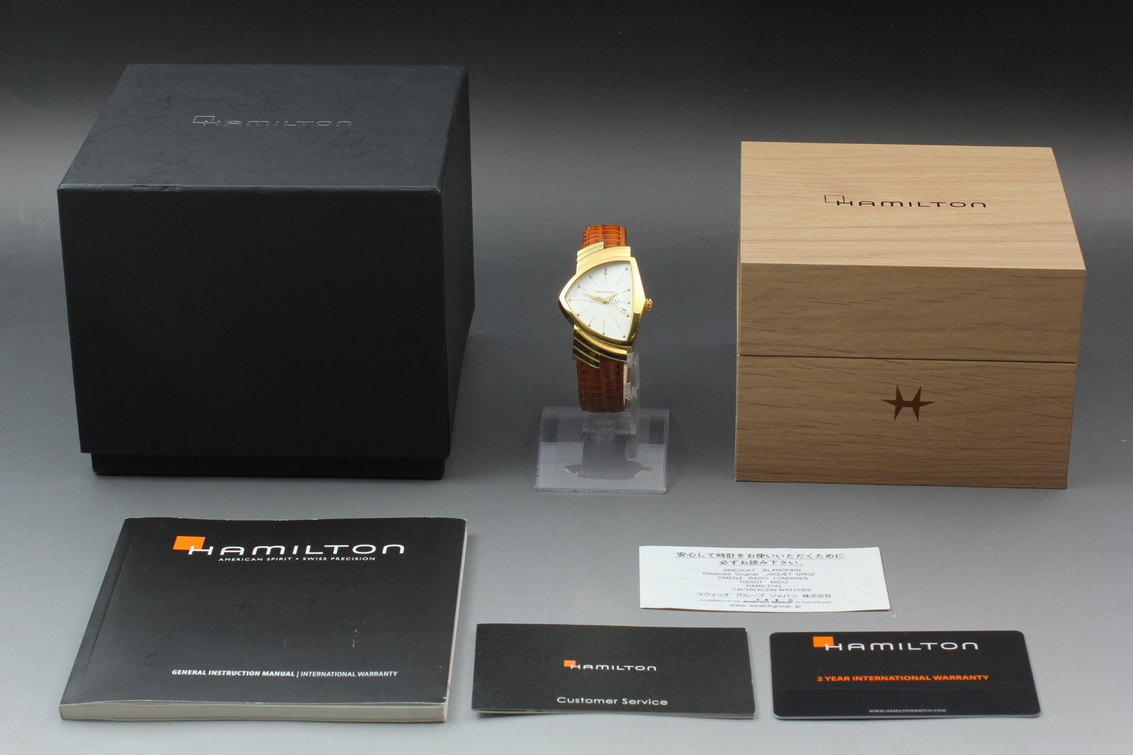 New Batt Hamilton Ventura H243010 Quartz White Dial Women's Watch 32mm JAPAN Box