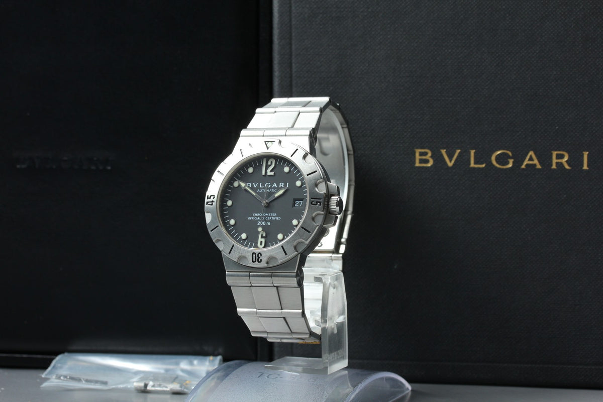 BVLGARI Diagono Scuba SD38S Automatic Date Black Men's Watch 38mm JAPAN Box