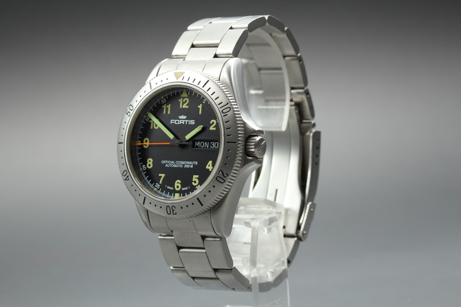 FORTIS Cosmonauts 610.22.158 Automatic Black Day/Date Men's Watch 39mm JP Exc+4