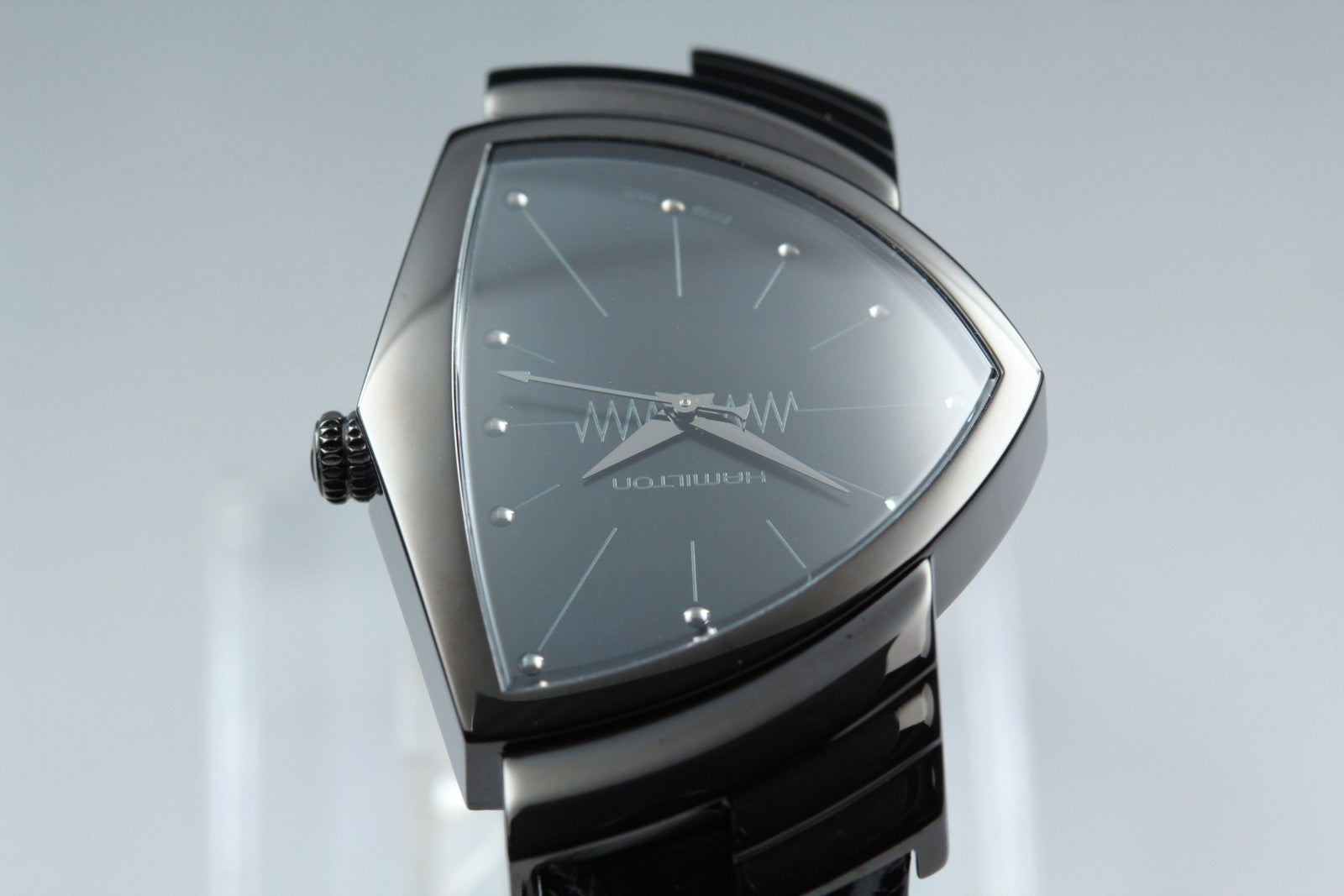 New Batt Hamilton Ventura Black H244010 Quartz Men's Watch 33mm JAPAN *N MINT