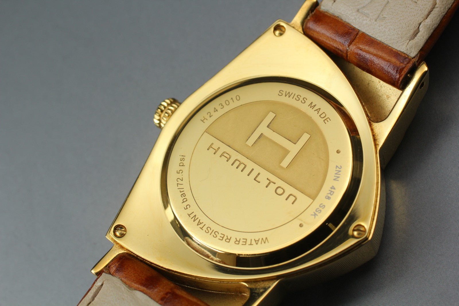 New Batt Hamilton Ventura H243010 Quartz White Dial Women's Watch 32mm JAPAN Box