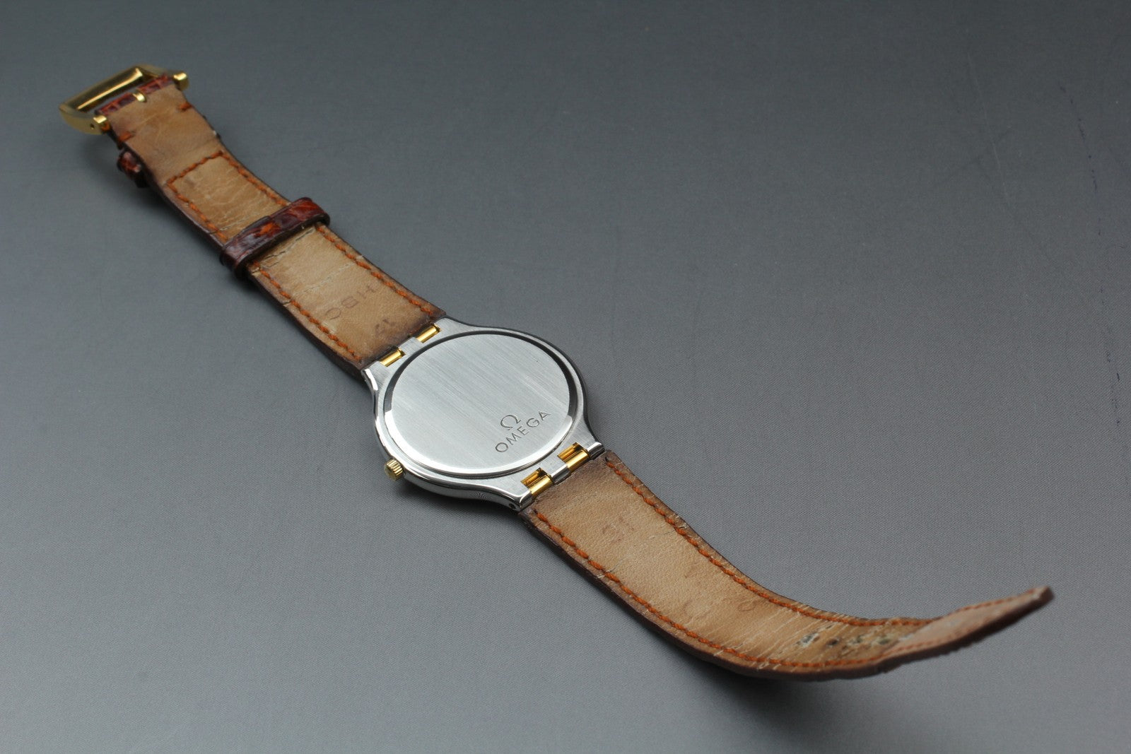 New Batt Vintage OMEGA De Ville symbol Quartz Women's Watch 31mm JAPAN Exc+5