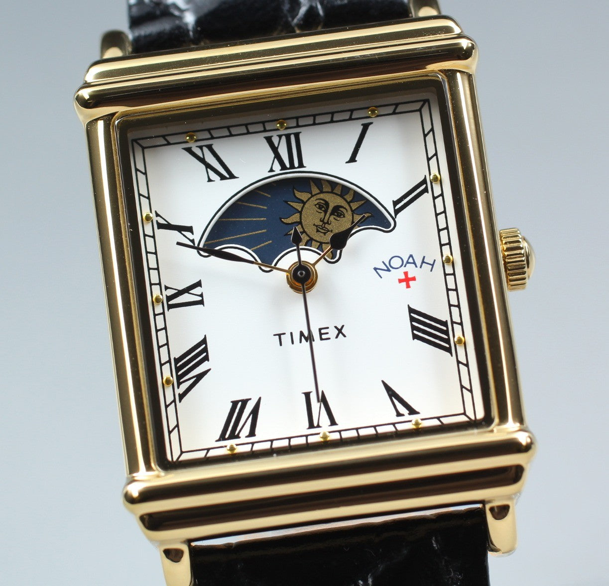 NOAH × TIMEX Sun and Moon Watch TW2W72800 25mm Gold Black Men's Quartz Watch