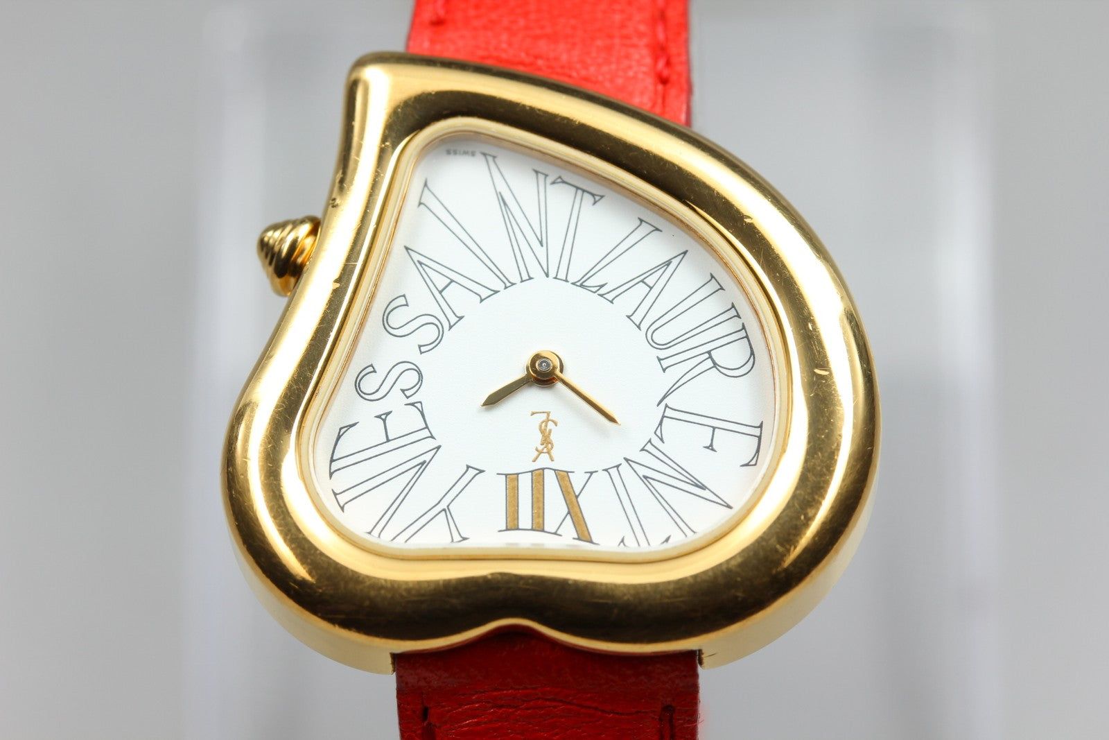 Vintage Yves Saint Laurent Heart Gold Red Leather 30mm Women's Watch Quartz