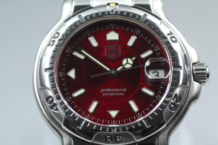 Rare TAG HEUER 6000 WH1118 Red Dial Quartz Men's Watch 37mm JAPAN
