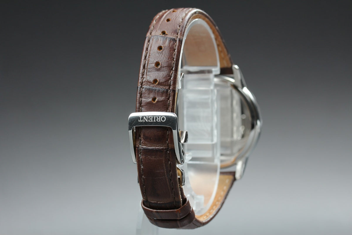 ORIENT Sun & Moon KUE0-UAA0 39mm Day/Date Silver Brown Unisex Watch