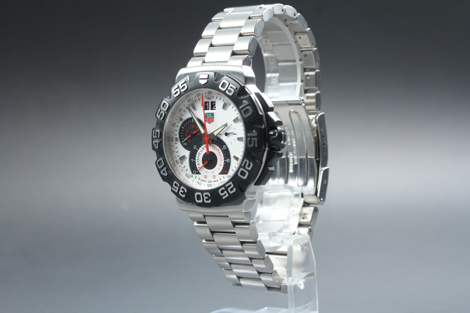 TAG Heuer Formula 1 CAH1011 Quartz Chronograph White Dial Men's Watch 44mm JP