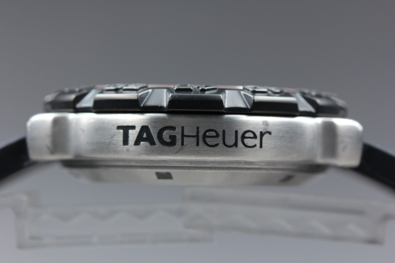 TAG Heuer Formula 1 CAH1113 Quartz Orange Chronograph Men's Watch 40mm JAPAN