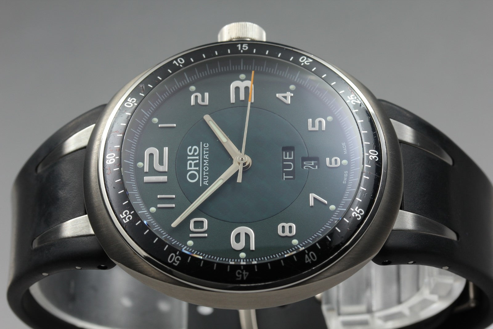 ORIS TT3 7589 Day Date Titanium Green Dial Black 44mm Automatic Men's Watch