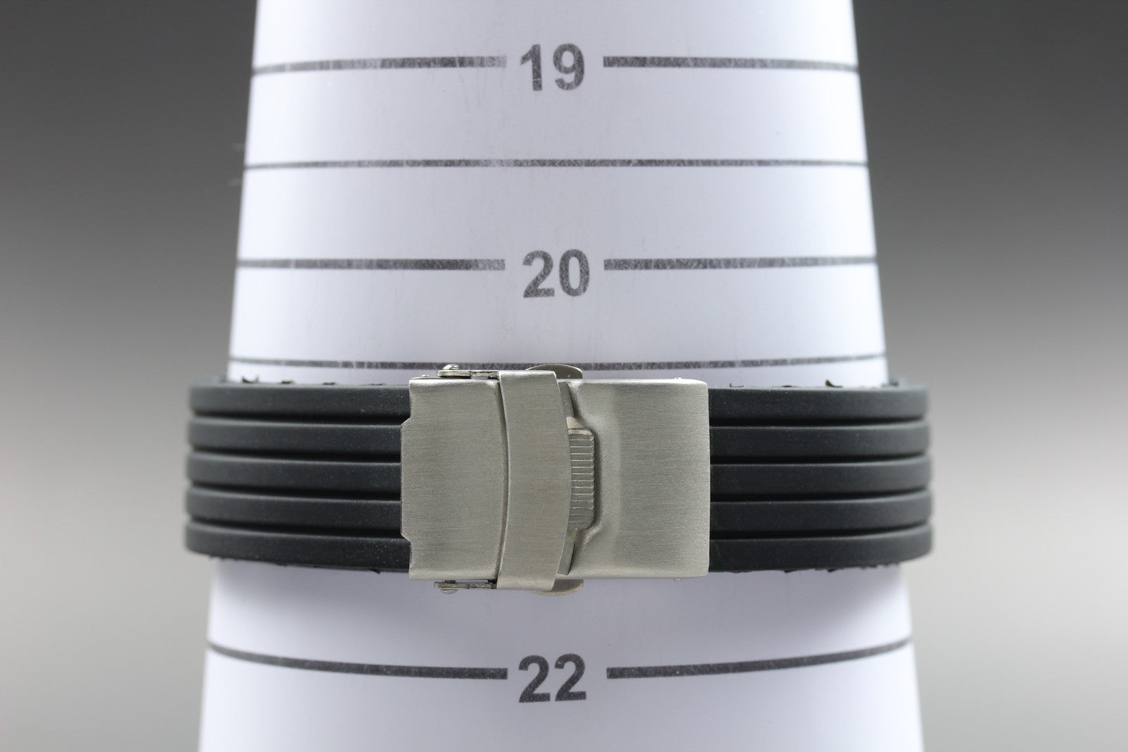 New Batt Vintage TAG HEUER Professional WK1112-1 Quartz Men's Watch 39mm JAPAN