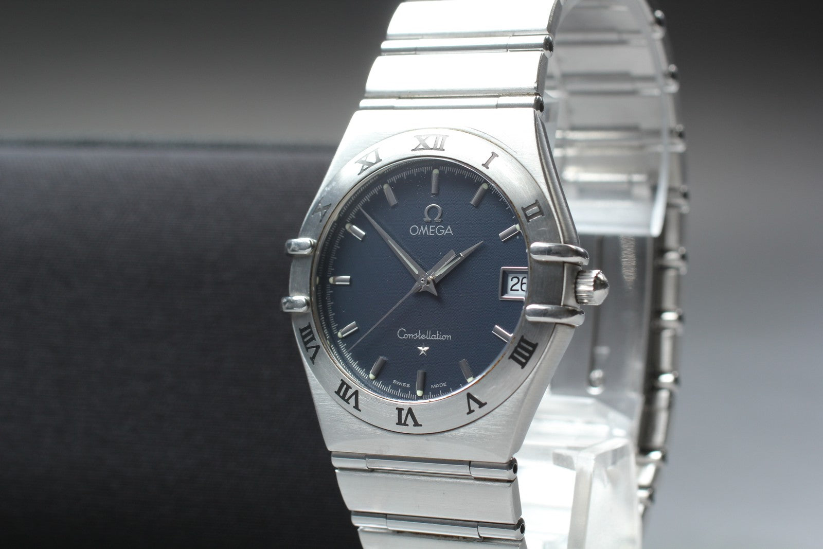 New Batt Vintage OMEGA Constellation Cal.1512 Quartz Men's Watch 33mm From JAPAN