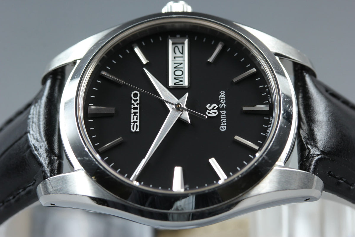 New Batt SEIKO Grand Seiko 9F83-0AH0 Quartz Black Day/Date Men's Watch 36mm JP
