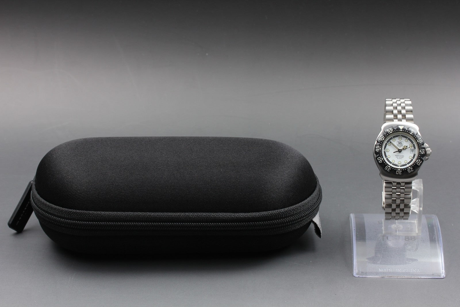 Vintage TAG Heuer Formula 1 WA1418 White Quartz Women's Watch 28mm From JAPAN