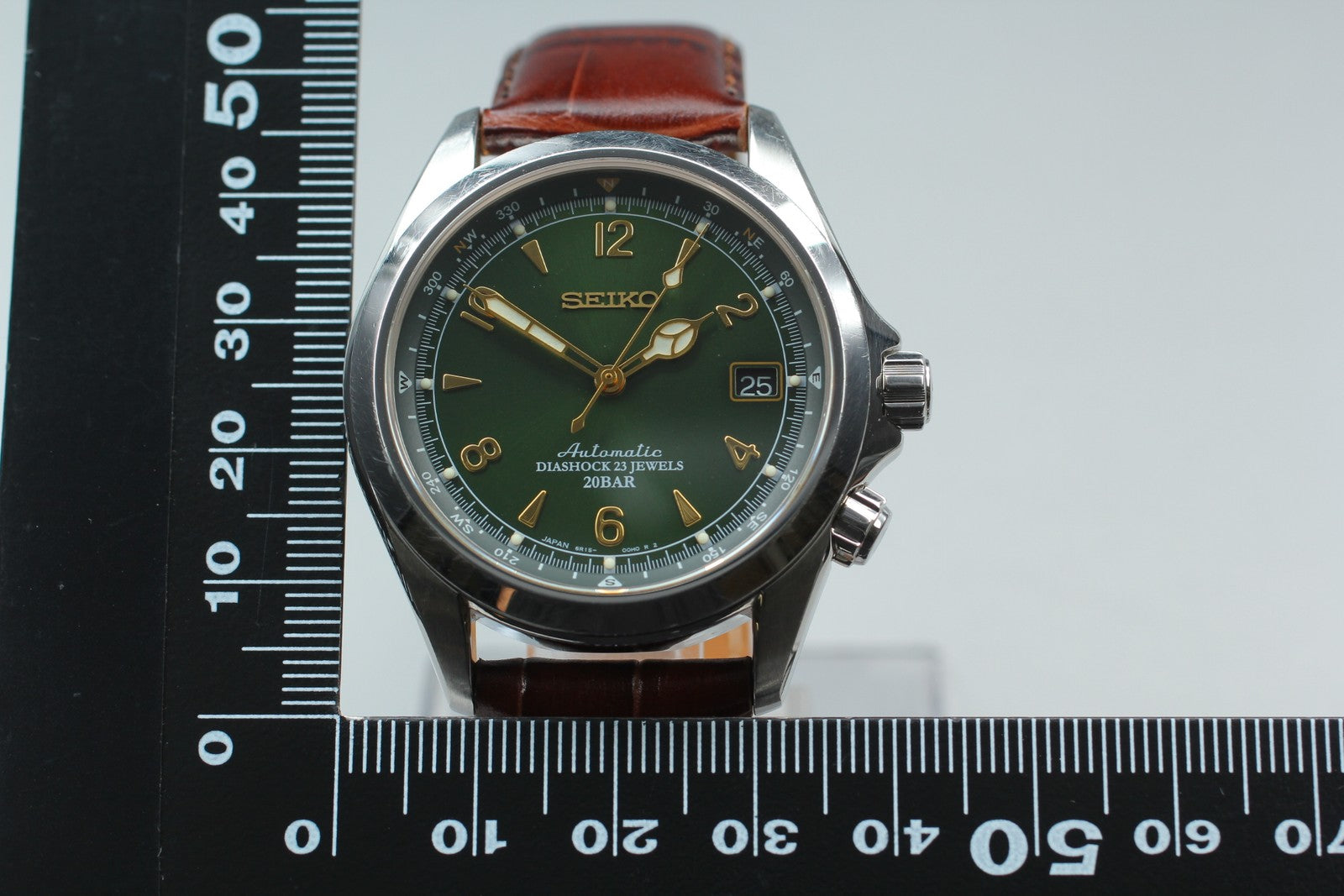 7636249