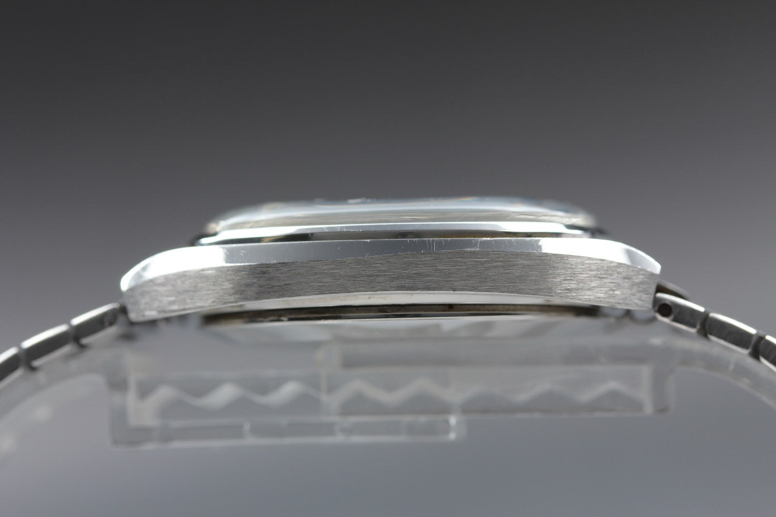 Vintage OMEGA Seamaster 166.0207 Silver Automatic Men's Watch 35mm JAPAN
