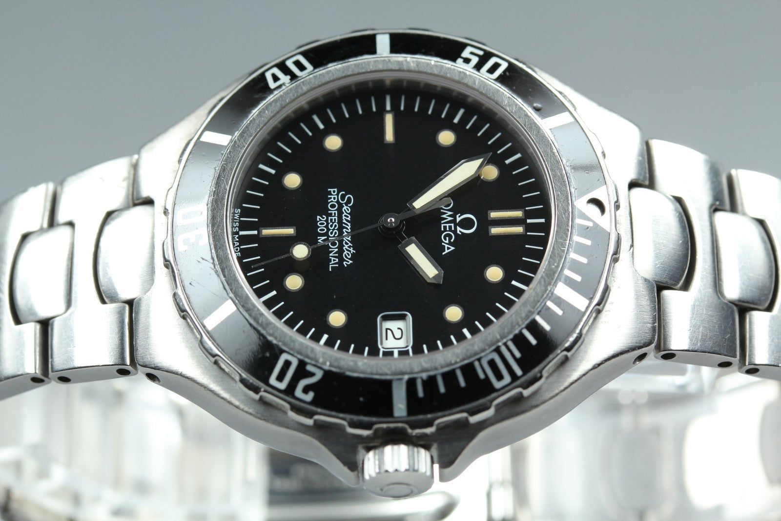 New Batt Vintage OMEGA seamaster Professional 200m Quartz Black Men's Watch 36mm