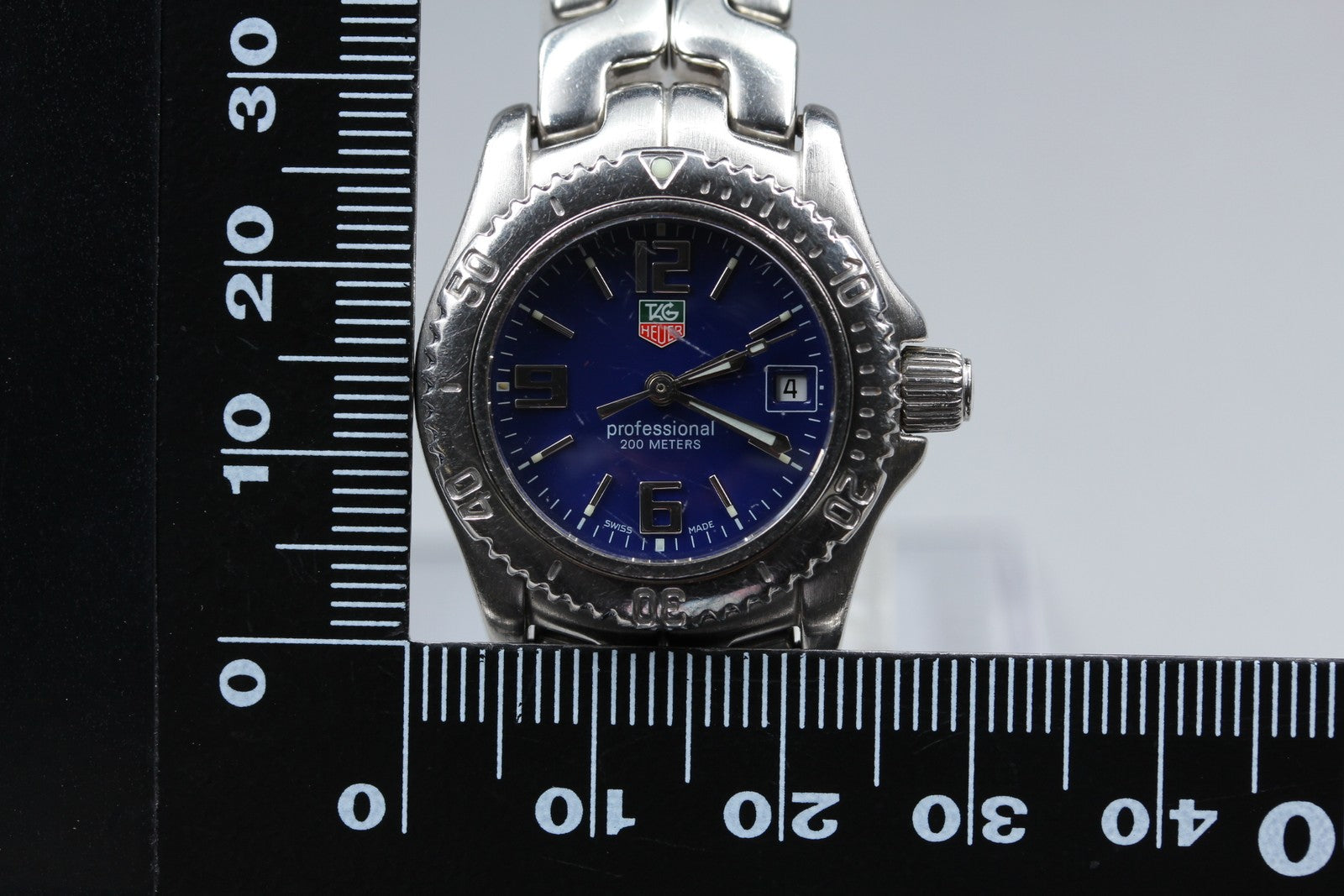 TAG Heuer Professional WT1413 Quartz Blue Dial Women's Watch 26mm JAPAN Box