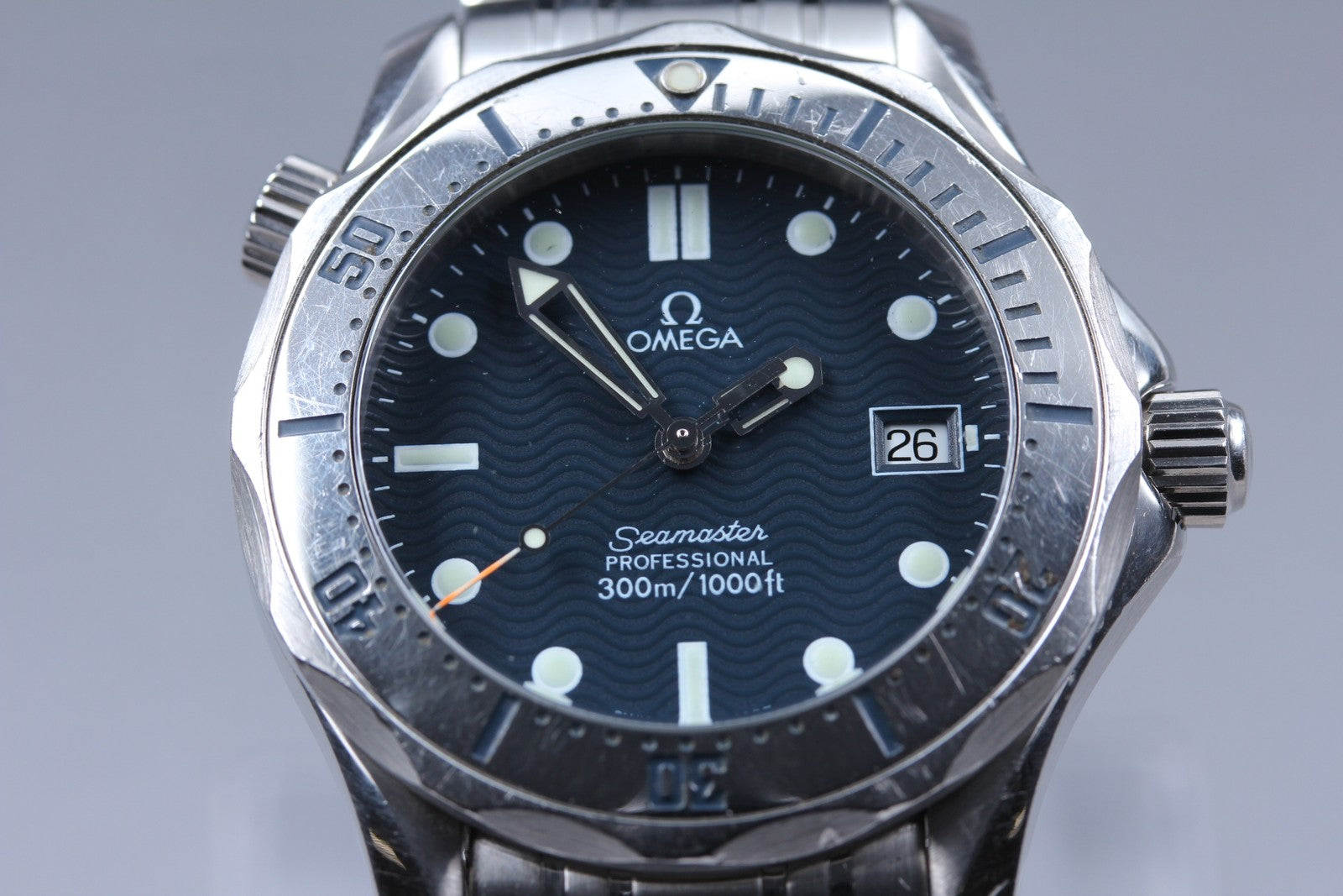 Vintage OMEGA Seamaster 300M 2562.80 Black Quartz Men's Watch 36mm JAPAN