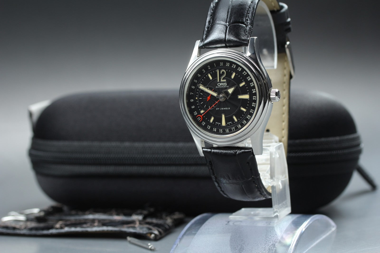 Vintage ORIS Pointer Date 7476 Automatic Black Date Men's Watch 37mm From JAPAN