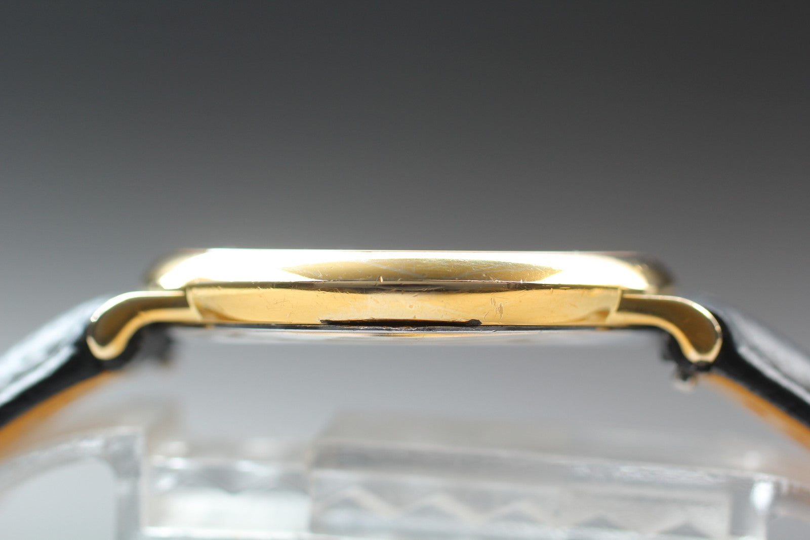 Vintage OMEGA De Ville 196.0312.1 Cal.1430 Gold Black 32mm Quartz Men's Watch
