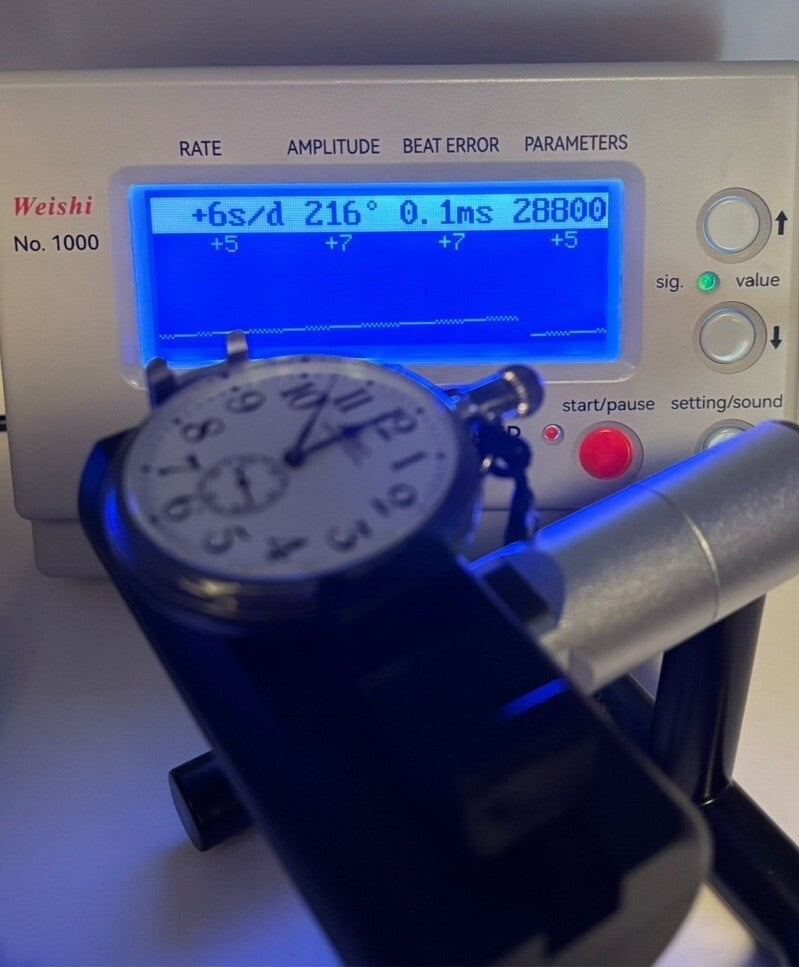 6908957