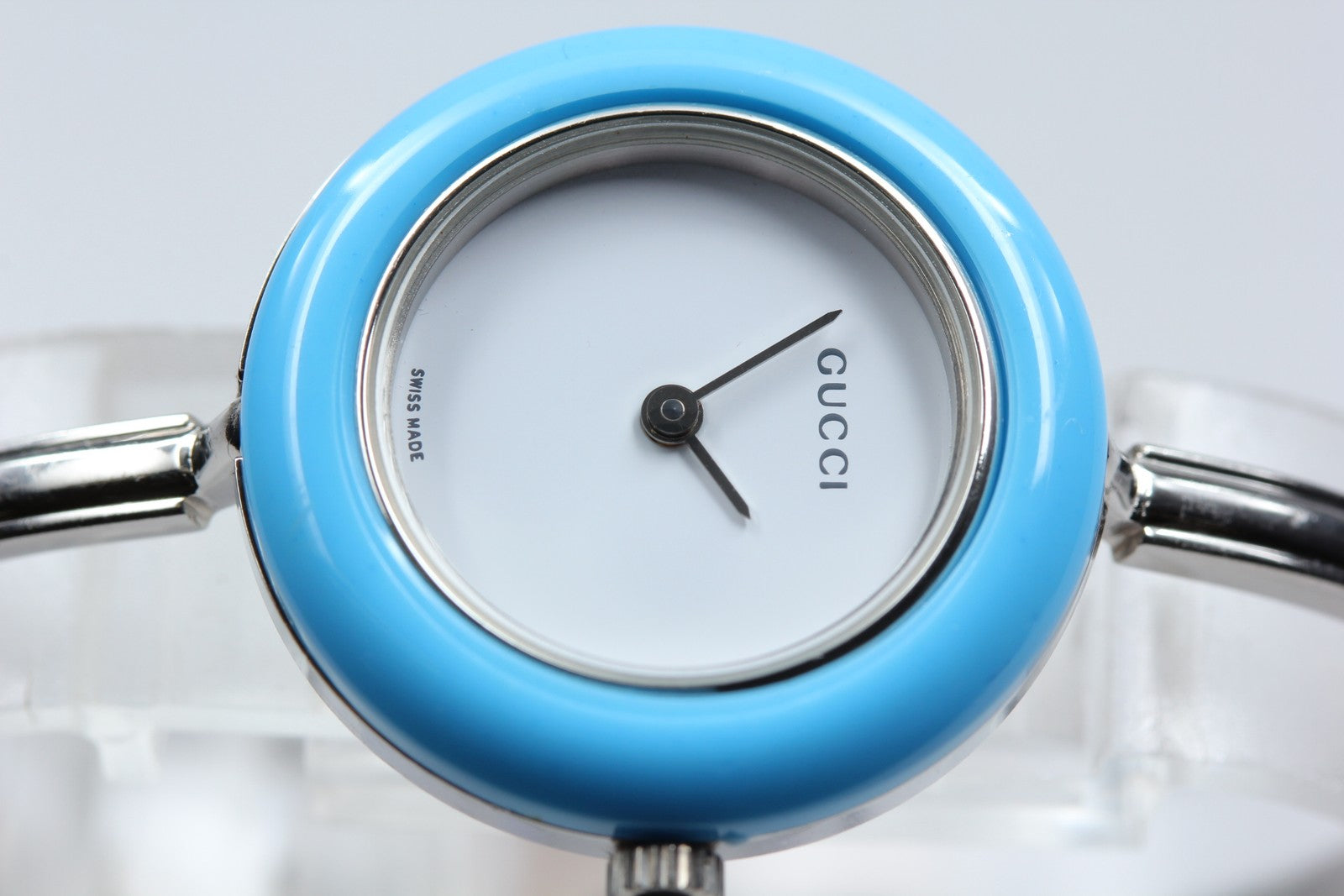 Vintage Gucci Change Bezel 11/12.2L Light Blue Bezel Silver Women's Quartz Watch