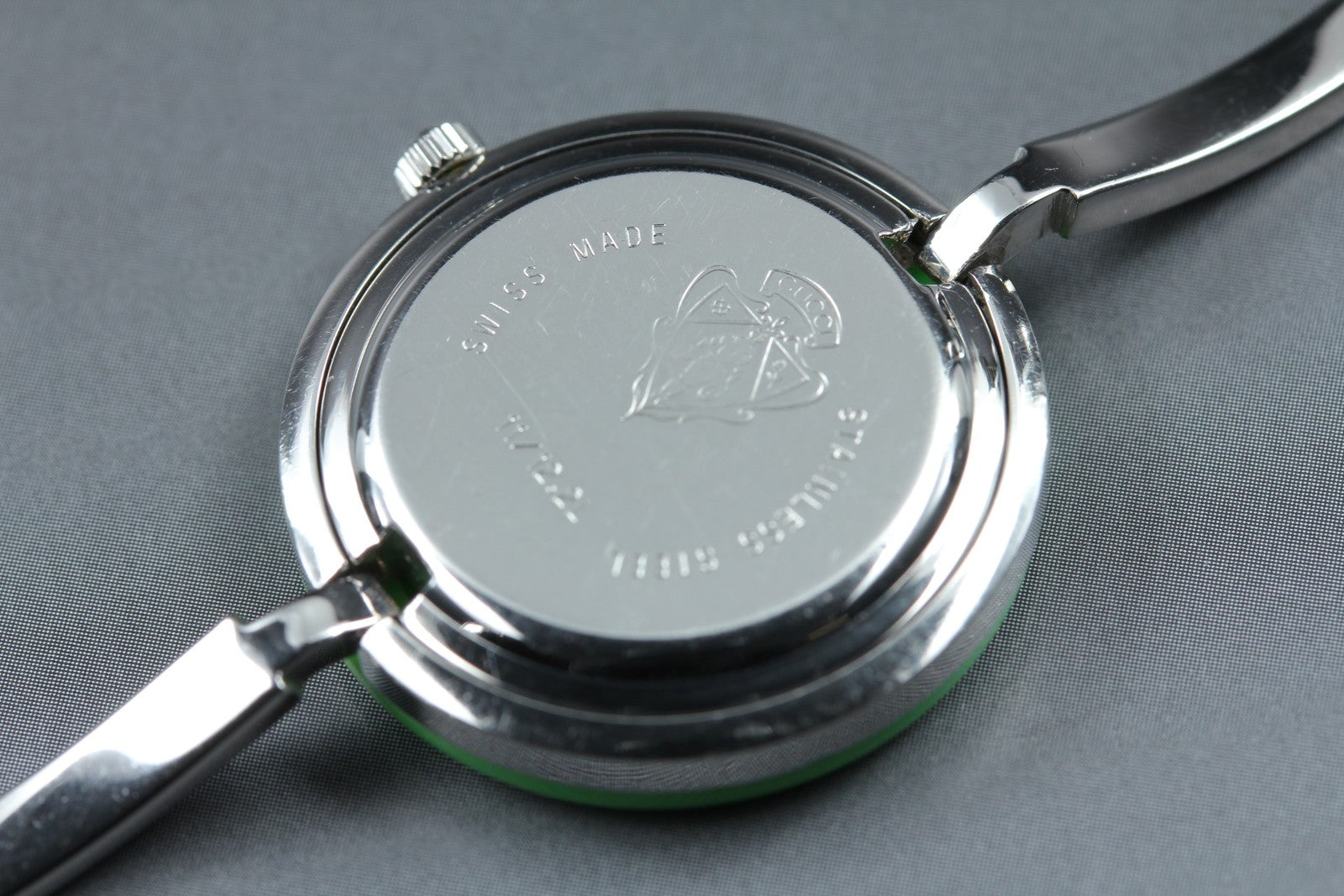 Vintage Gucci Change Bezel 11/12.2L Light Green Bezel Silver Women's Qz Watch