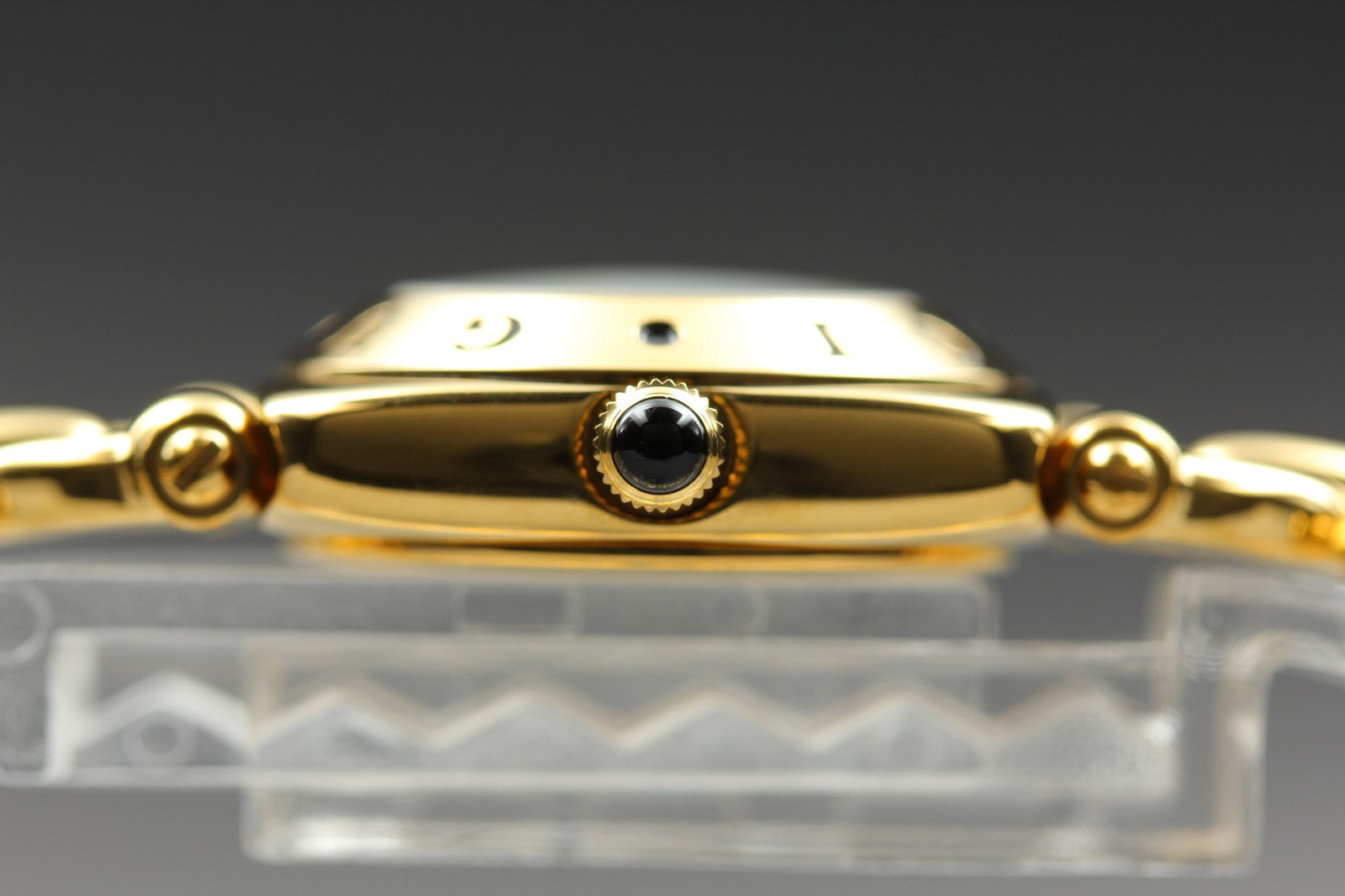 Vintage GUCCI Horsebit 6400L White Dial Gold 20mm Woman's Quartz Watch JAPAN