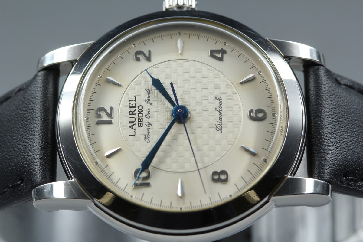 SEIKO Laurel 4S24-0060 LJAL602 Hand Winding Silver 34mm Mens Watch Vintage JAPAN