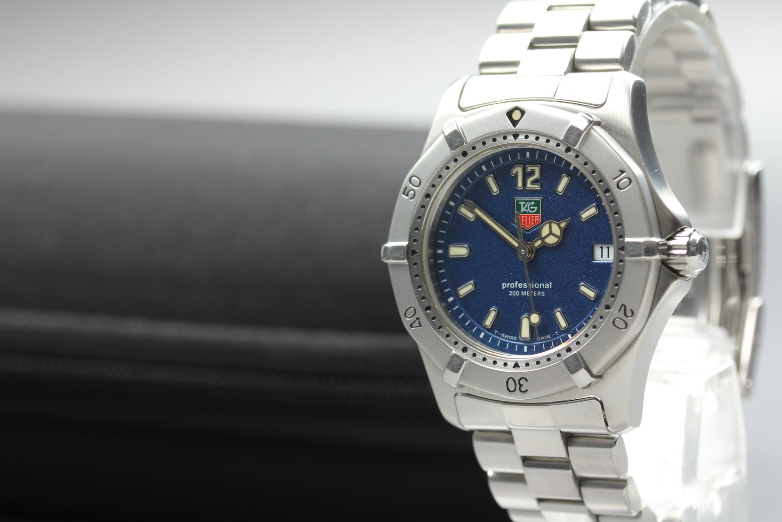 Battery replaced TAG HEUER Professional 200m WK1213 Blue Men's Watch 35mm JAPAN