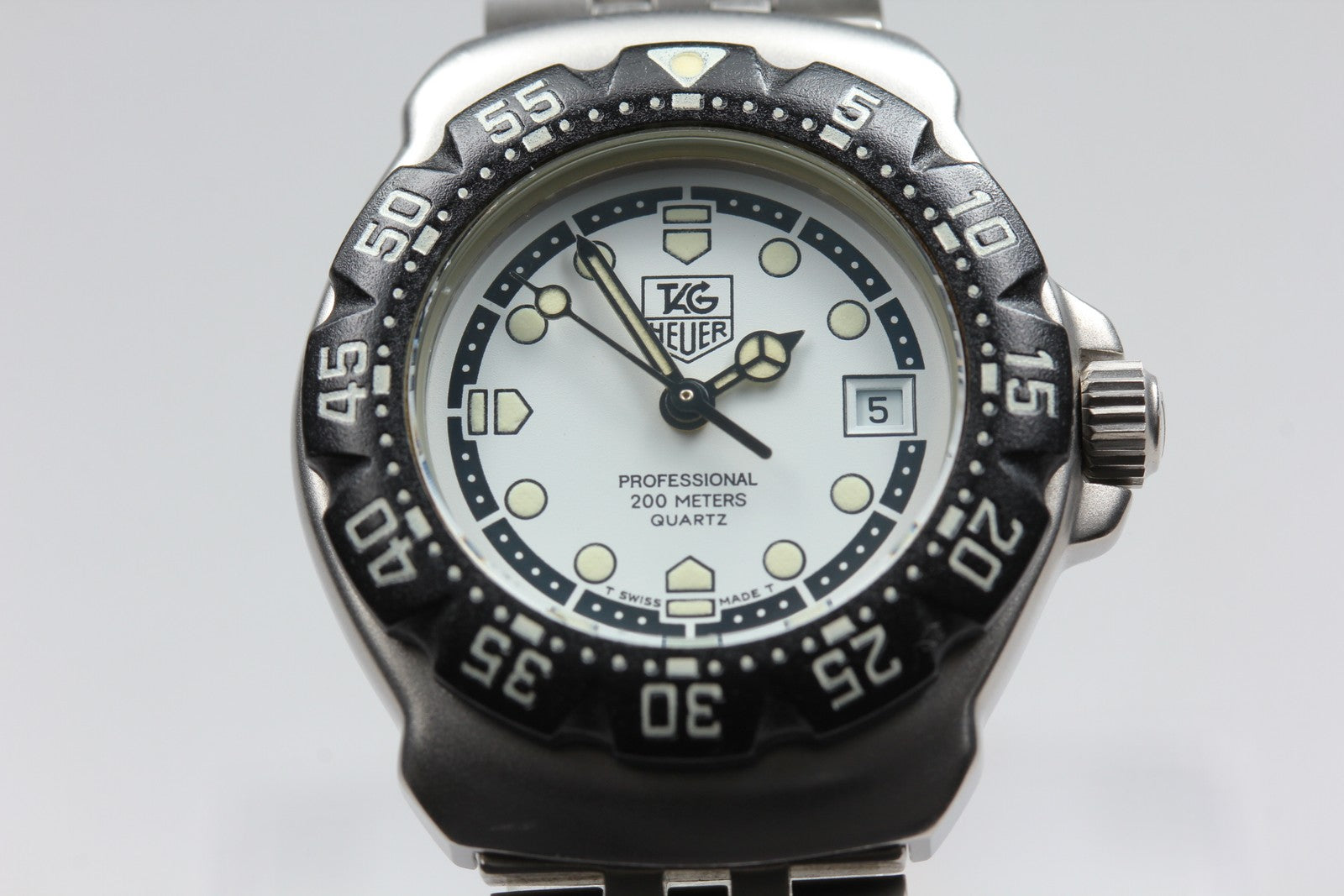 Vintage TAG Heuer Formula 1 WA1418 White Quartz Women's Watch 28mm From JAPAN