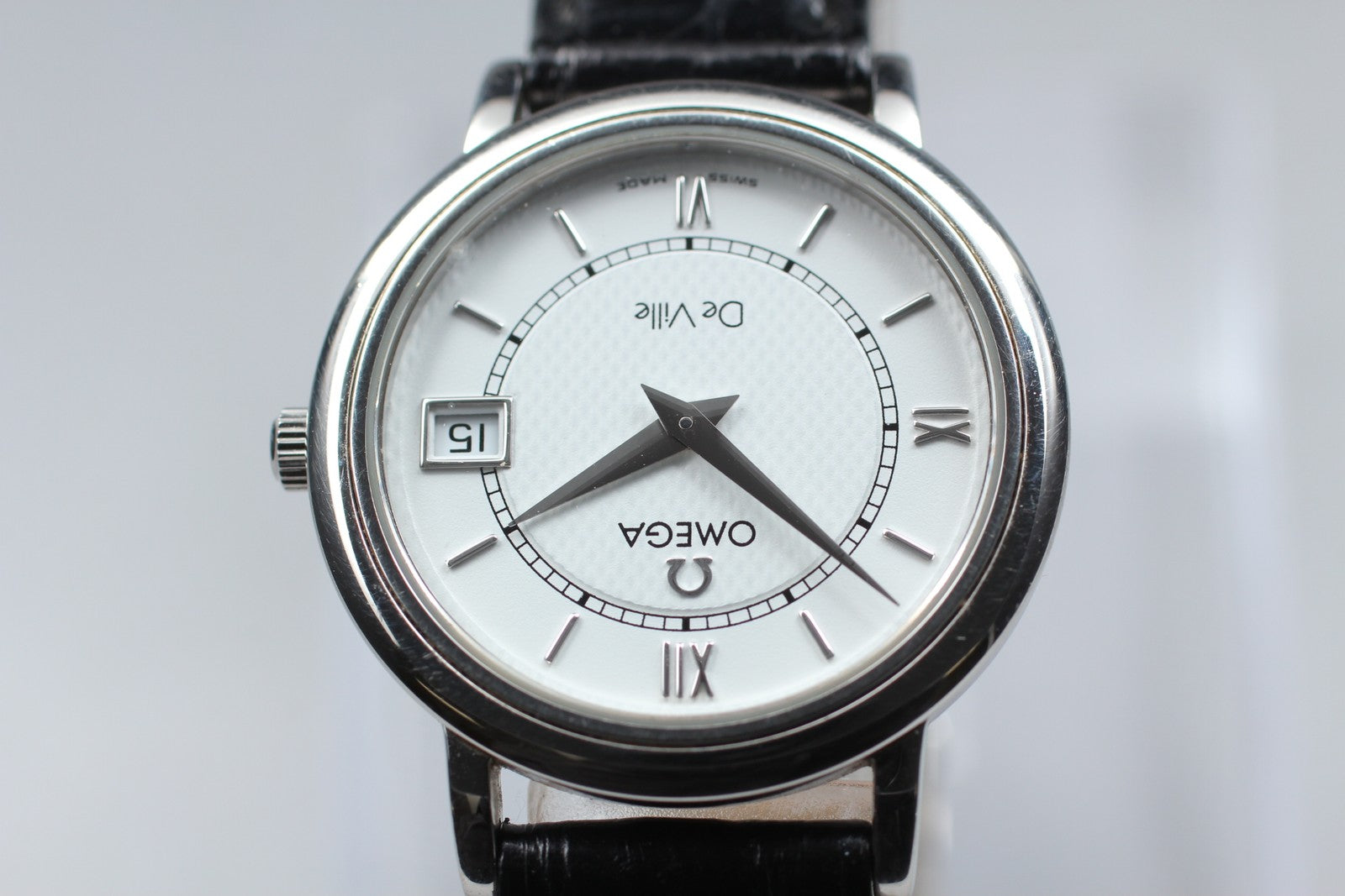 Vintage OMEGA De Ville 7824.21.01 Quartz White Dial Women's Watch 27mm JAPAN