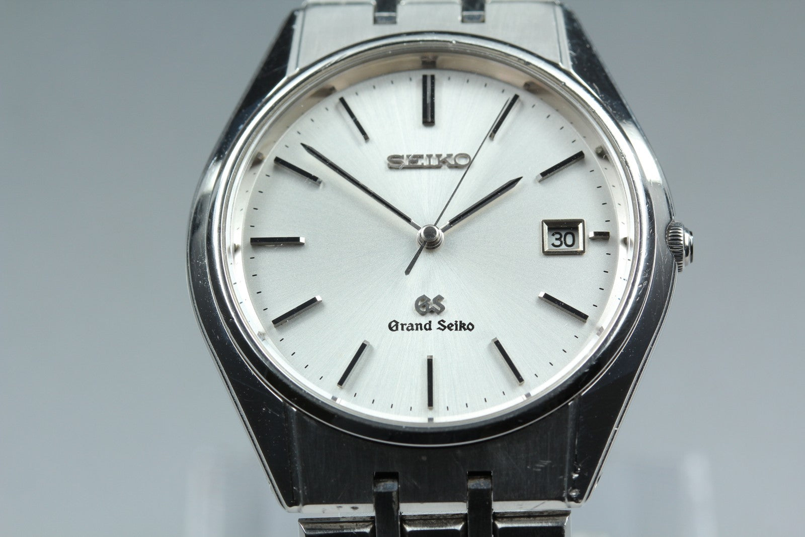 New Batt GRAND SEIKO 9587-8000 SBGS003 Silver Quartz Date Boy's Watch 36mm JAPAN